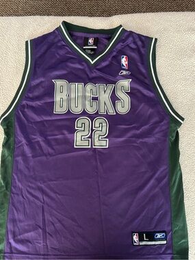 Vintage Y2K Reebok Milwaukee Bucks #22 Youth Large Purple NBA Basketball Jersey